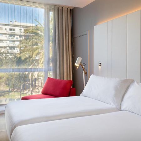 Occidental Atenea Mar - Adults Only Barcellona Esterno foto