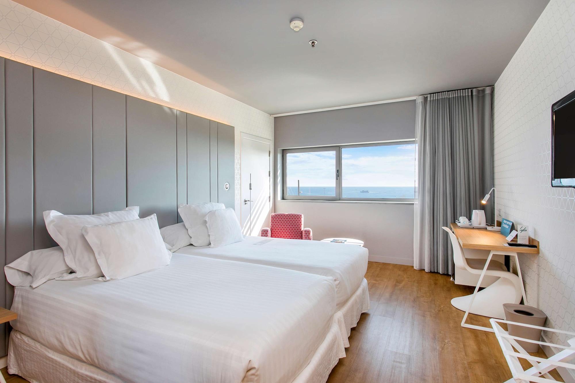 Occidental Atenea Mar - Adults Only Barcellona Esterno foto