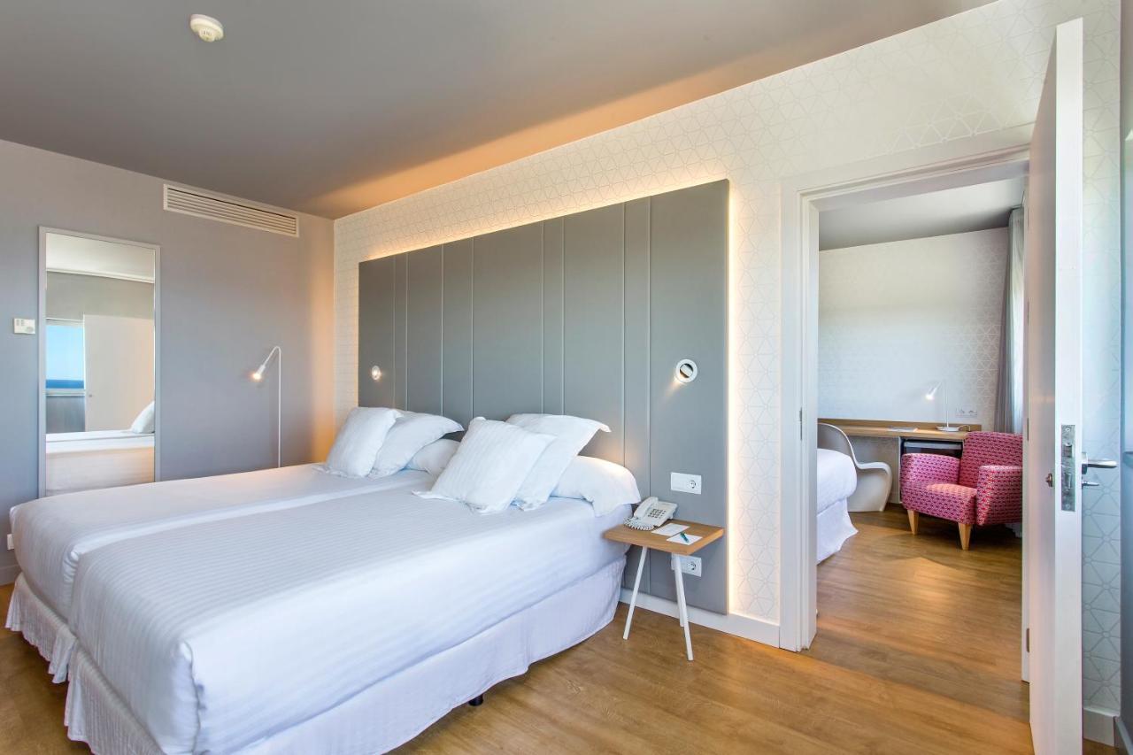 Occidental Atenea Mar - Adults Only Barcellona Esterno foto