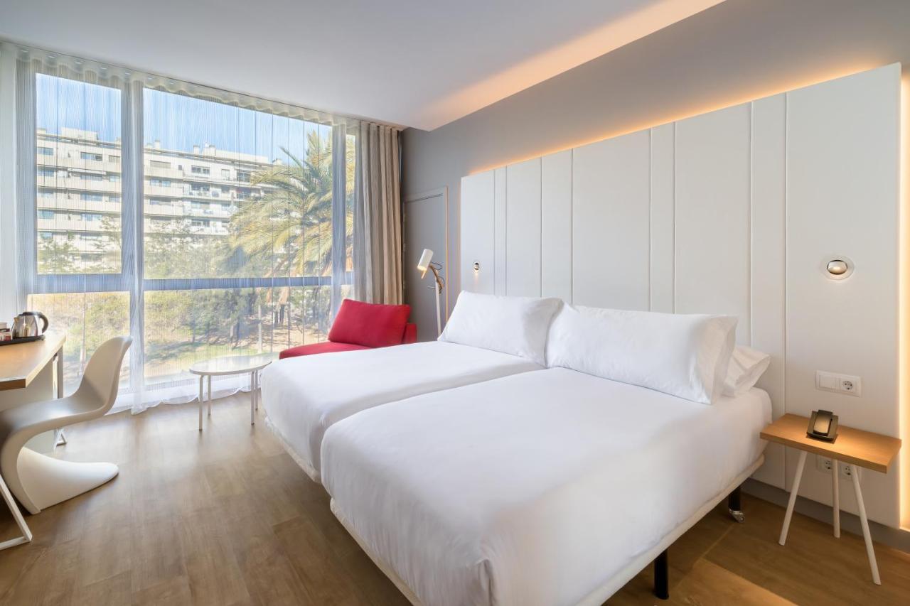 Occidental Atenea Mar - Adults Only Barcellona Esterno foto