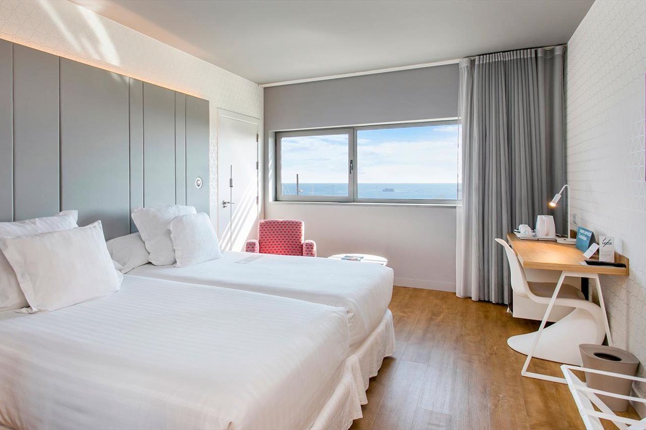 Occidental Atenea Mar - Adults Only Barcellona Esterno foto